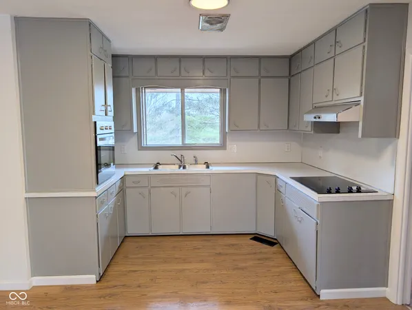 $290,900 | 2018 North Sparks Ferry Road, Salem, IN 47167