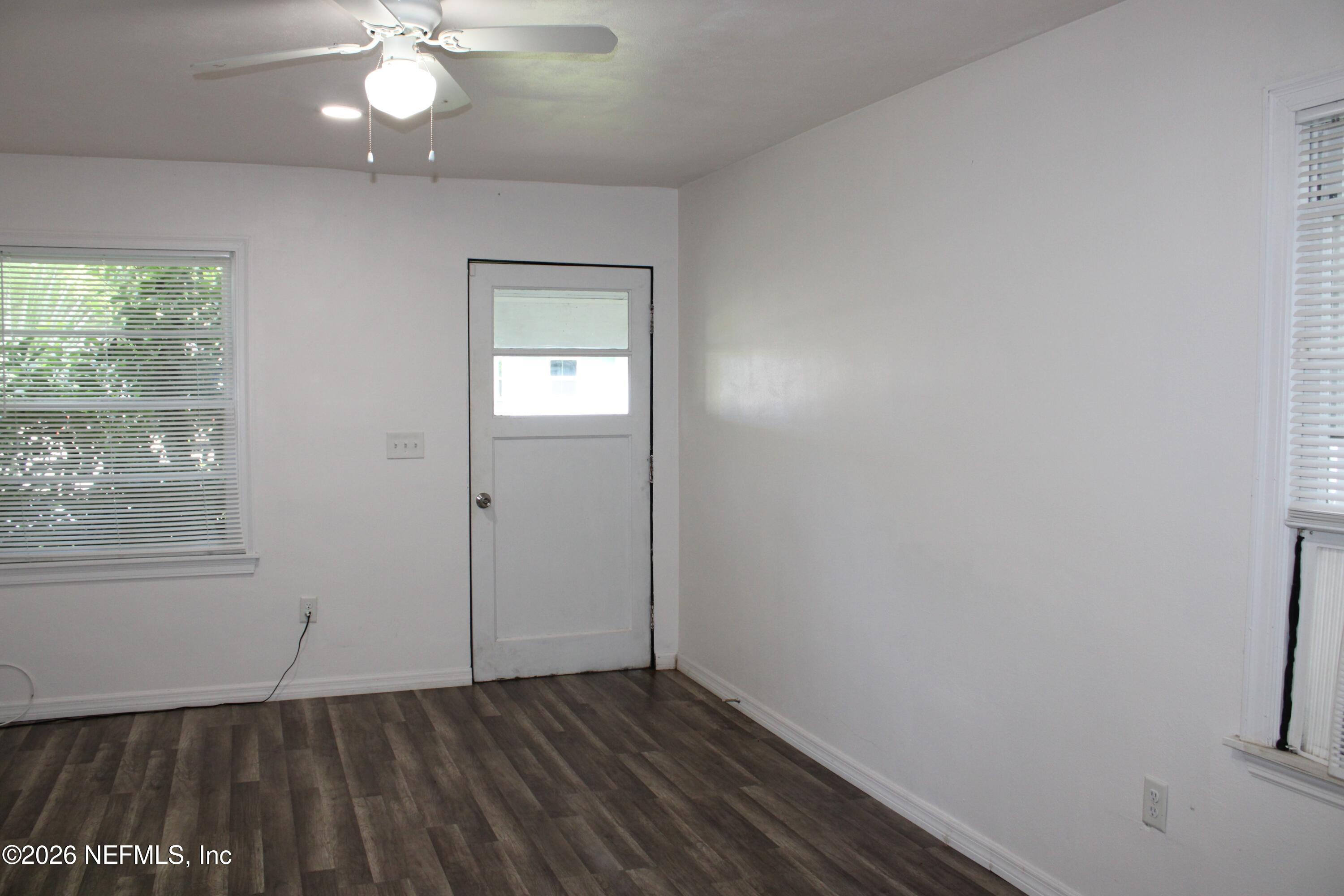 3661 Cascade Road Jacksonville, FL 32207 - Photo 8 of 19 IMG_0611