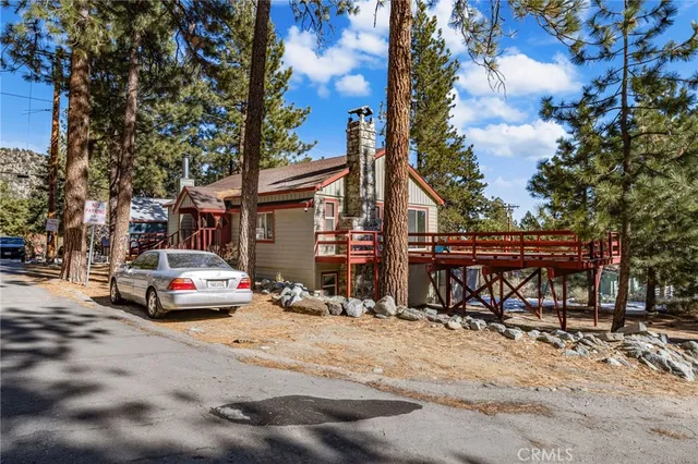 $414,000 | 5595 Sycamore Street, Wrightwood, CA 92397