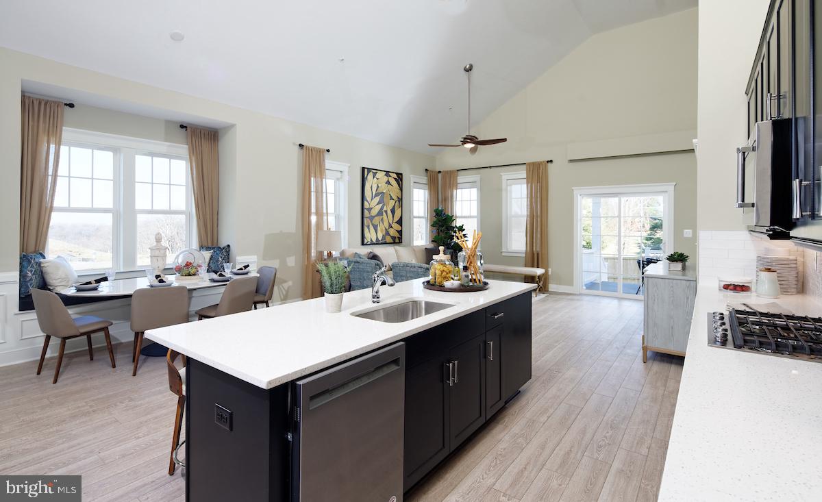 9905 Day Ridge Place Damascus, MD 20872 - Photo 5 of 20 Gallery Image 5