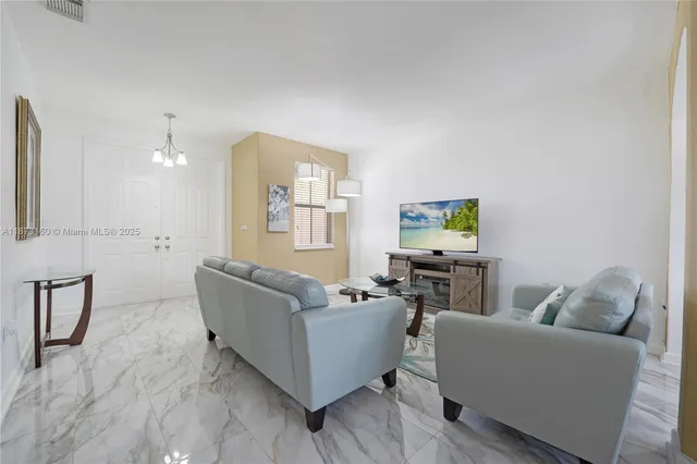 $674,500 | 11324 Northwest 74th Terrace, Doral, FL 33178