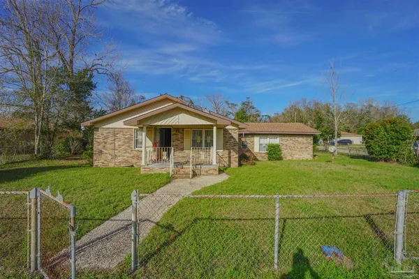 $47,000 | 6971 Jefferson Avenue, Century, FL 32535