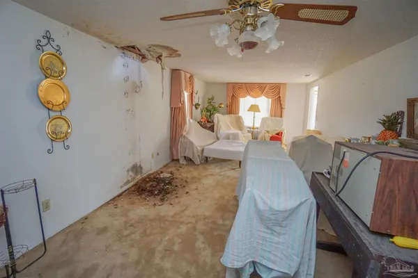 $47,000 | 6971 Jefferson Avenue, Century, FL 32535