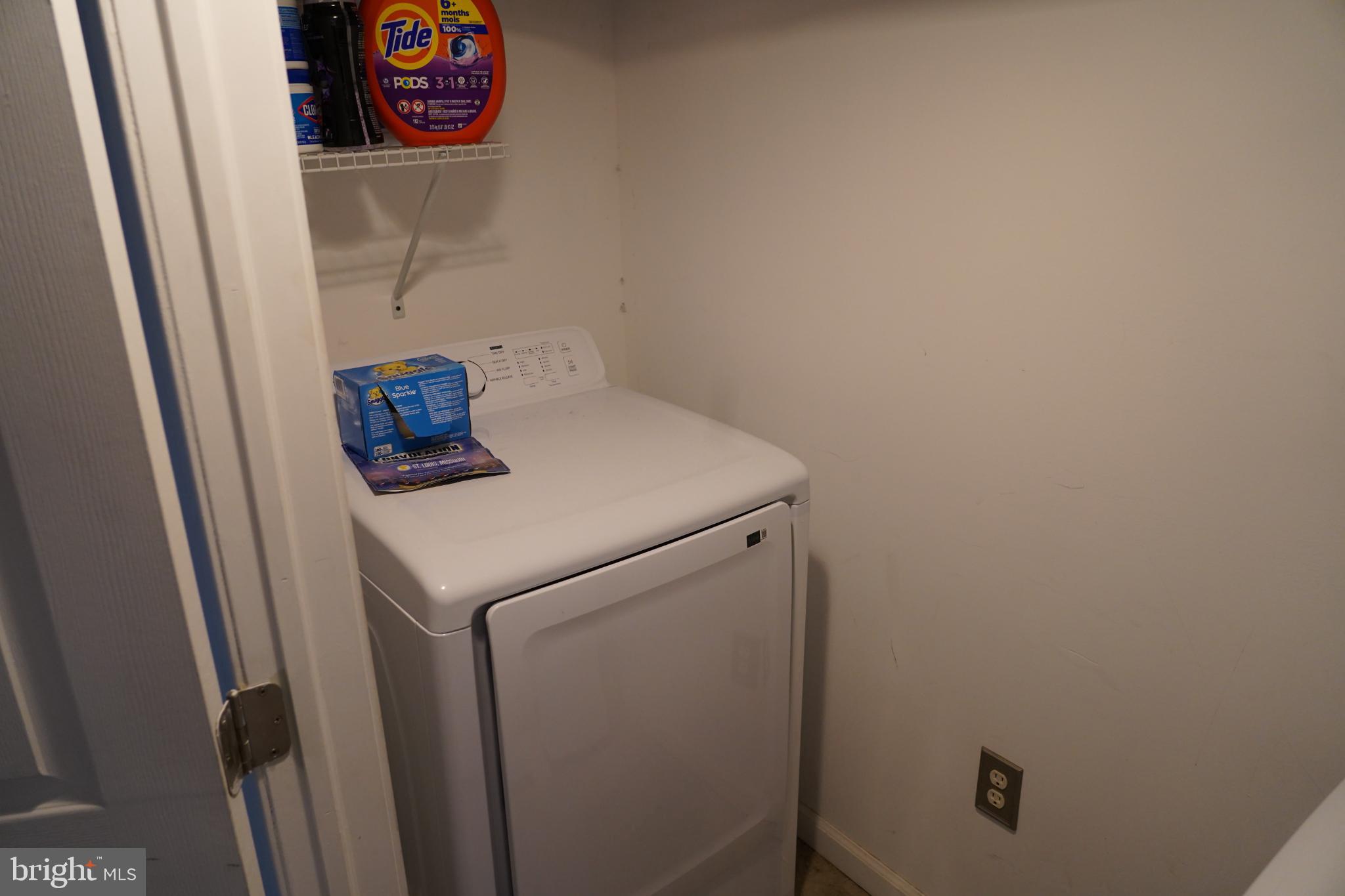 1234 North 56th Street Philadelphia, PA 19131 - Photo 27 of 31 a utility room with dryer and washer