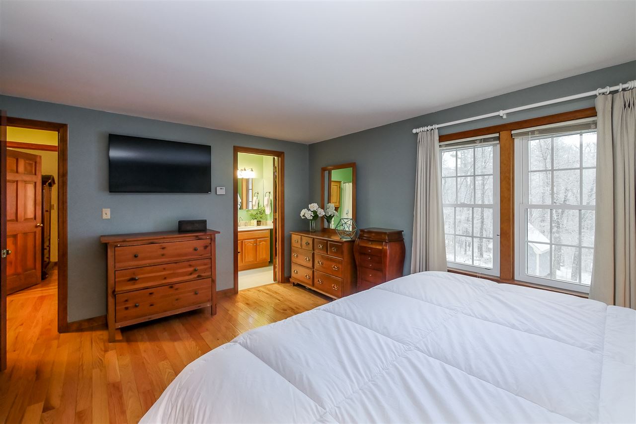 12 Hardwood Road Windham, NH 03087 - Photo 18 of 36
