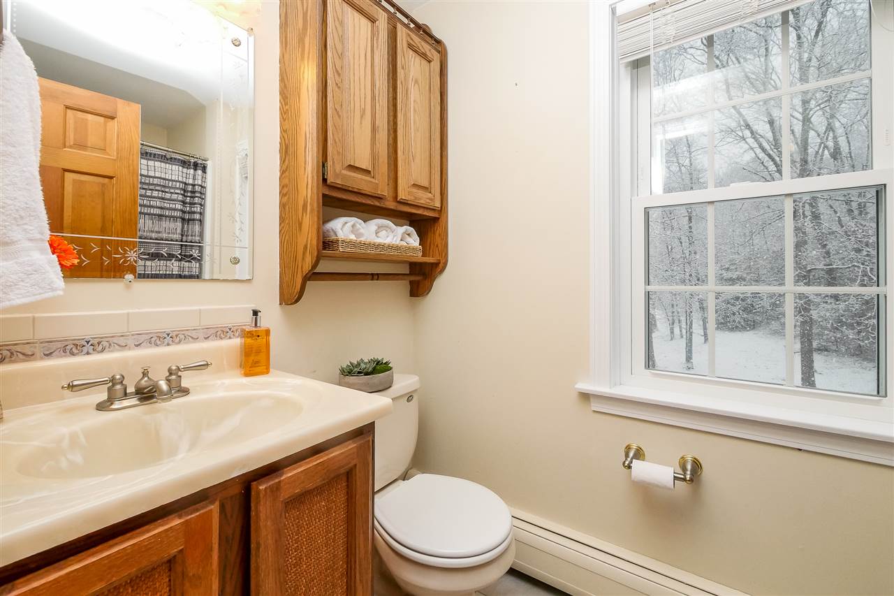 12 Hardwood Road Windham, NH 03087 - Photo 24 of 36