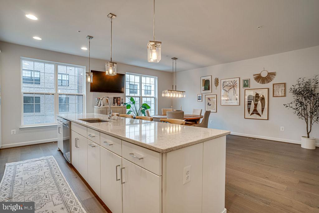 518 Triggerfish Drive Oxon Hill, MD 20745 - Photo 8 of 35 a kitchen with sink stove and microwave