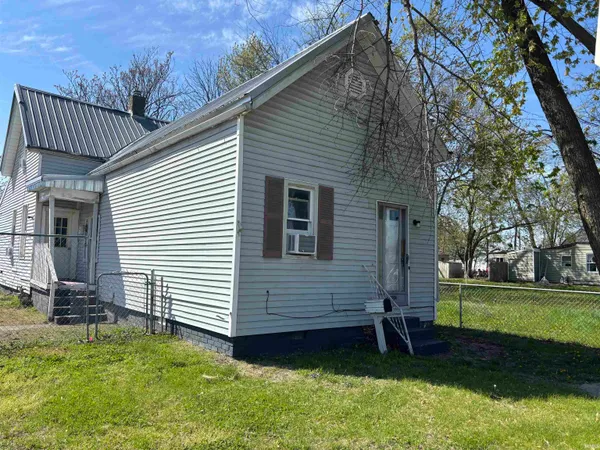 $107,000 | 1800 North 6th Avenue, Evansville, IN 47710