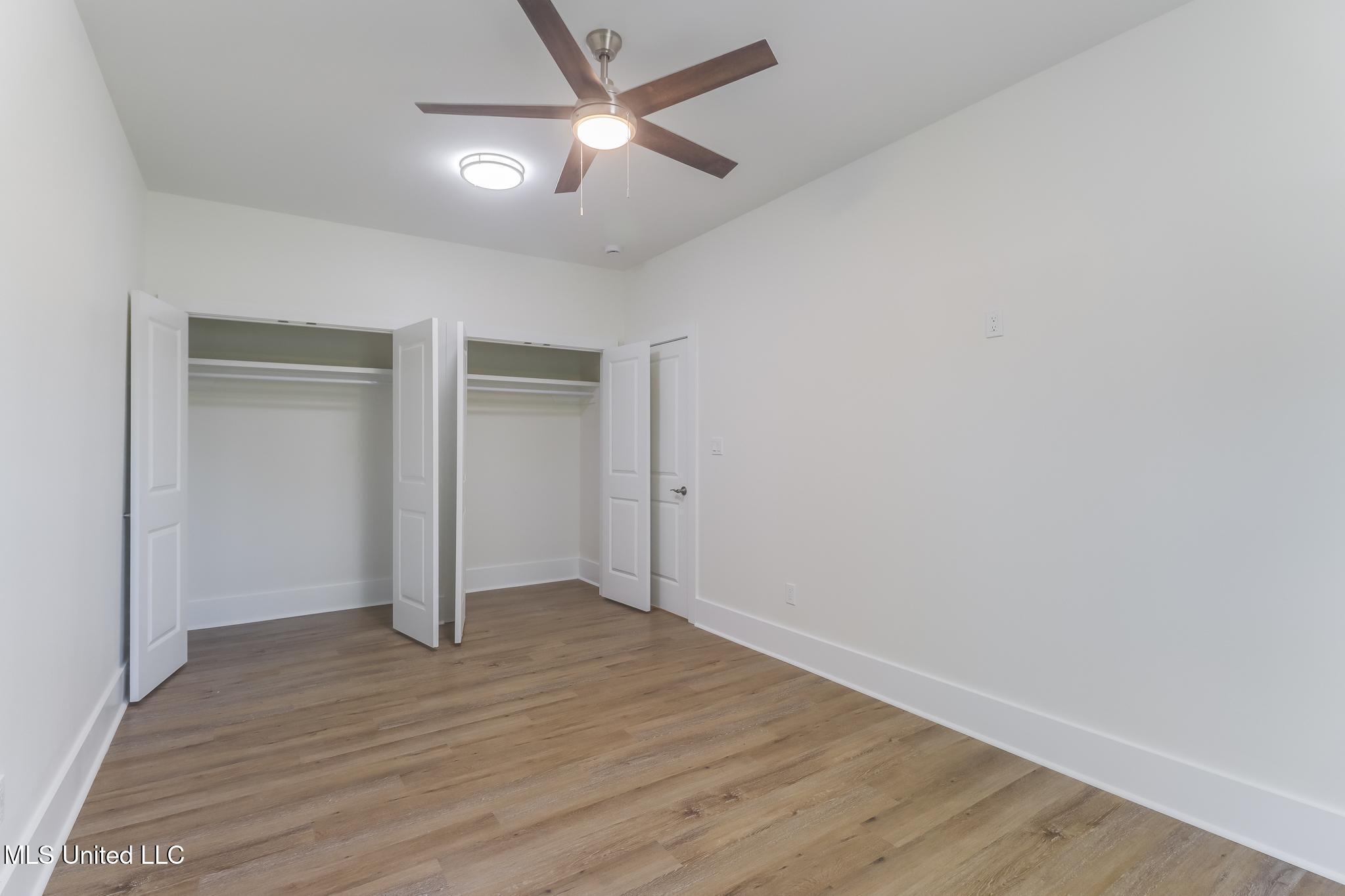 233 Farrar Lane Waveland, MS 39576 - Photo 21 of 26 Photo Oct 24 2025, 3 40 35 PM (2)