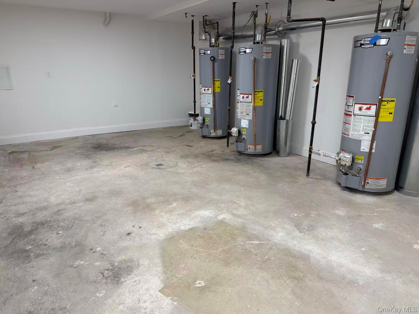 43-44 161 Street Queens, NY 11358 - Photo 11 of 12