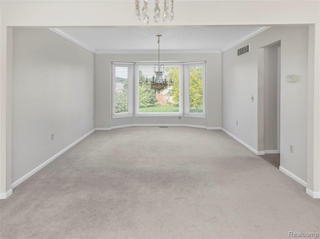 4190 Oak Tree Circle Rochester, MI 48306 - Photo 10 of 34