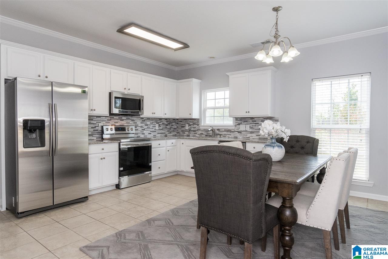 313 Nottingham Drive Calera, AL 35040 - Photo 12 of 34