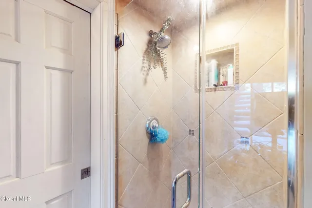 $400,000 | 215 Jay Street, Albany, NY 12210