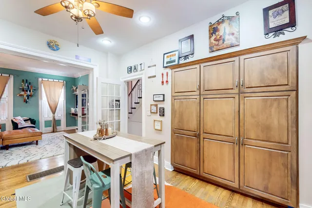 $400,000 | 215 Jay Street, Albany, NY 12210