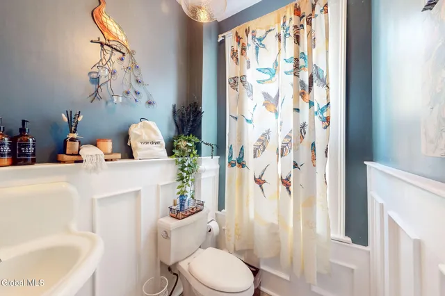 $400,000 | 215 Jay Street, Albany, NY 12210