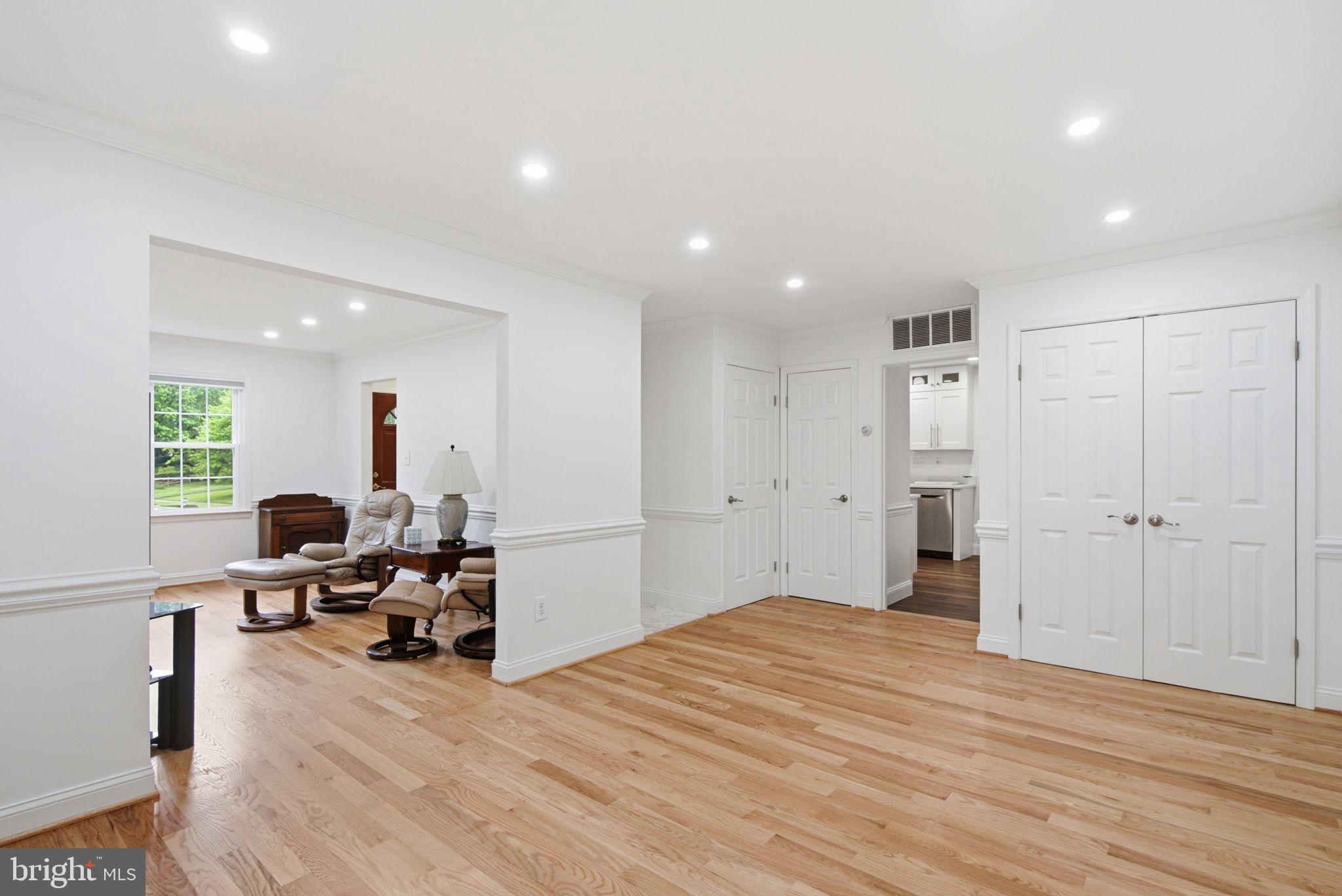 17041 Old Baltimore Road Olney, MD 20832 - Photo 10 of 41
