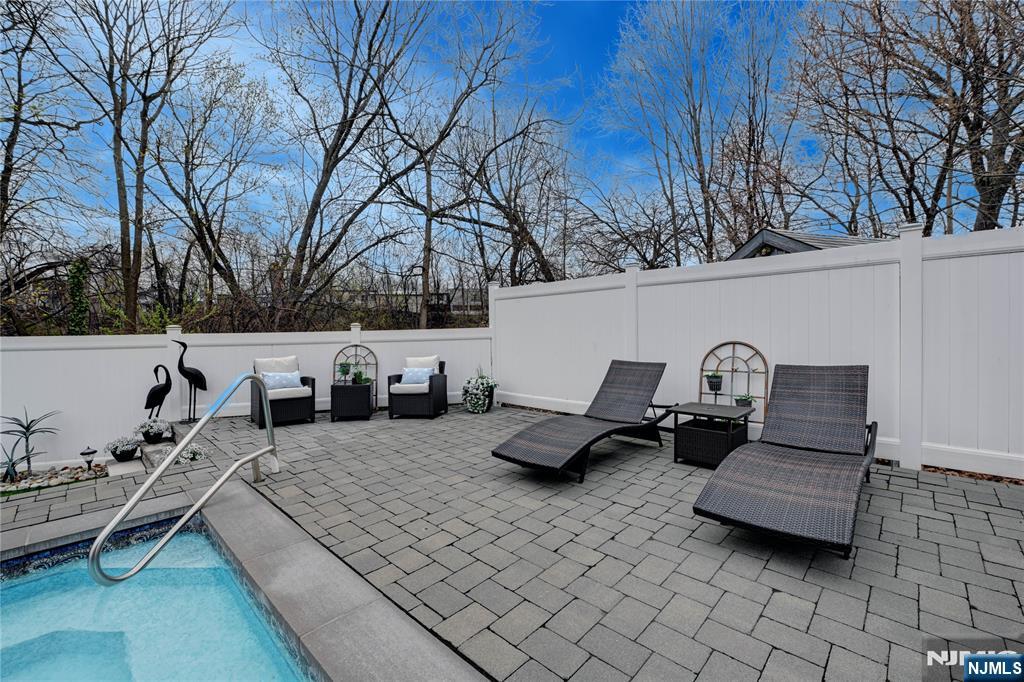 347 West Passaic Avenue Rutherford, NJ 07070 - Photo 4 of 48