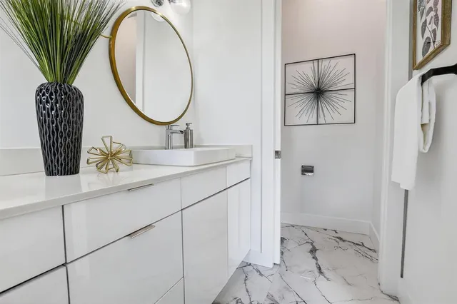 a bathroom with a toilet