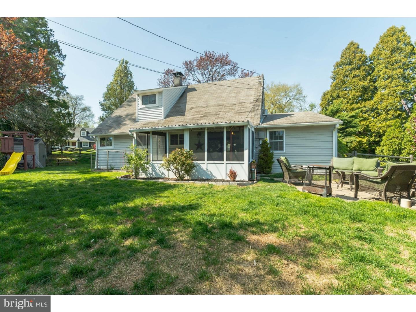 12 Halfturn Road Levittown, PA 19056 - Photo 25 of 25 Exterior Back