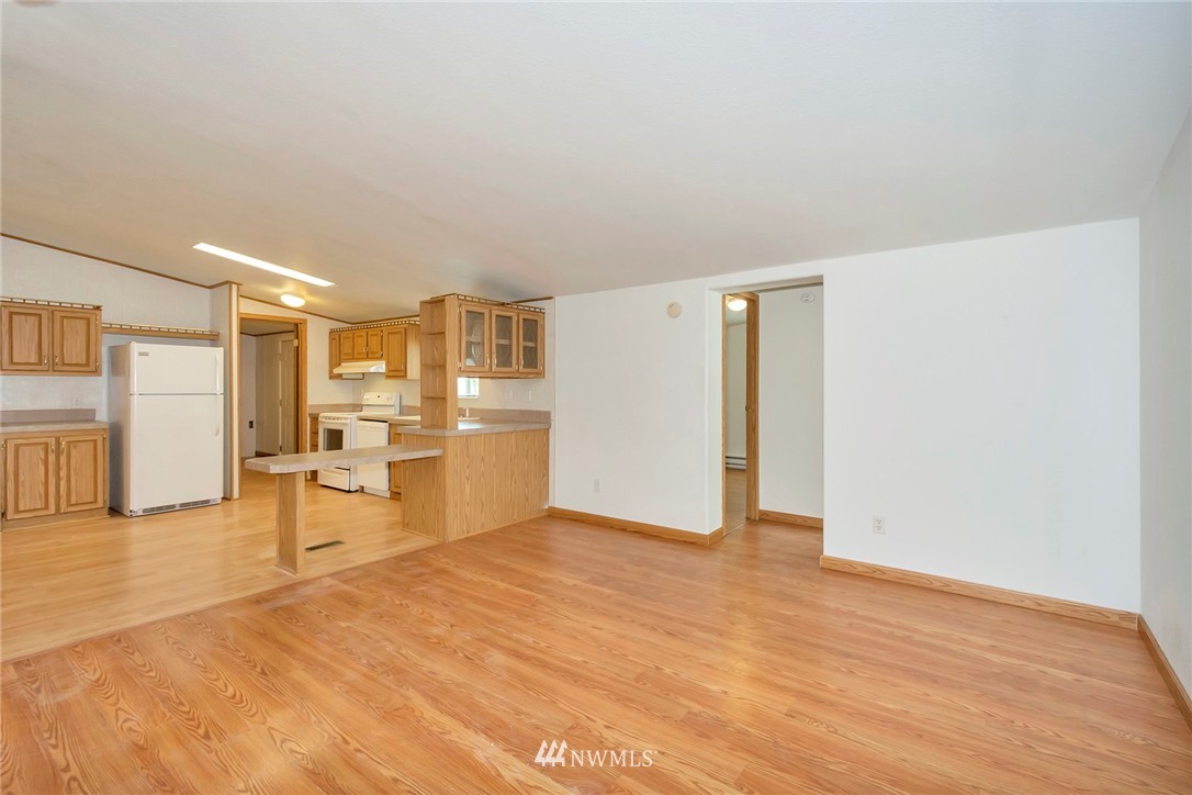 829 Southwest Lider Road Port Orchard, WA 98367 - Photo 4 of 17 Gallery Image 4