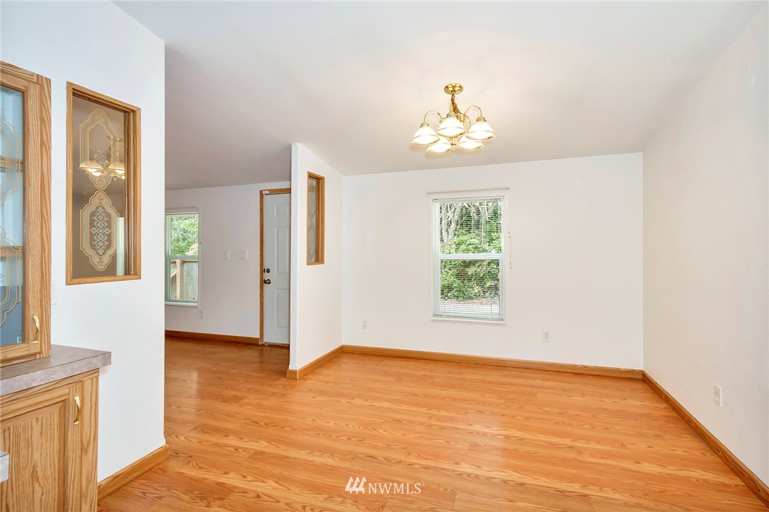 829 Southwest Lider Road Port Orchard, WA 98367 - Photo 7 of 17 Gallery Image 7