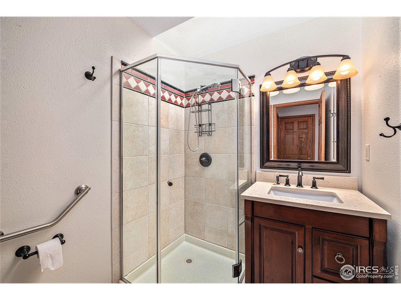 427 Goose Hollow Road Berthoud, CO 80513 - Photo 23 of 40 3/4 Bathroom