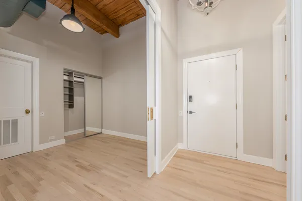 $5,200 | 1017 West Washington Boulevard, Unit 4D, Chicago, IL 60607