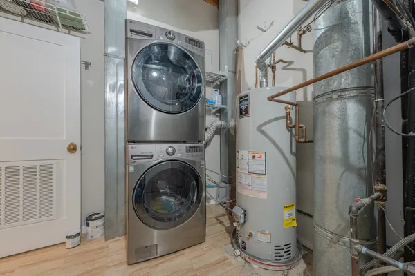 $5,200 | 1017 West Washington Boulevard, Unit 4D, Chicago, IL 60607