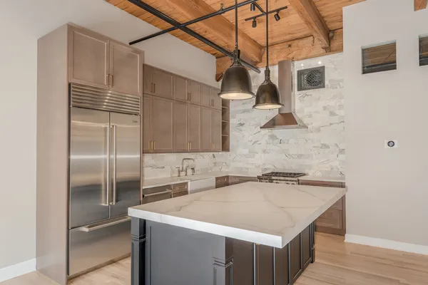 $5,200 | 1017 West Washington Boulevard, Unit 4D, Chicago, IL 60607