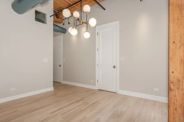 $5,200 | 1017 West Washington Boulevard, Unit 4D, Chicago, IL 60607