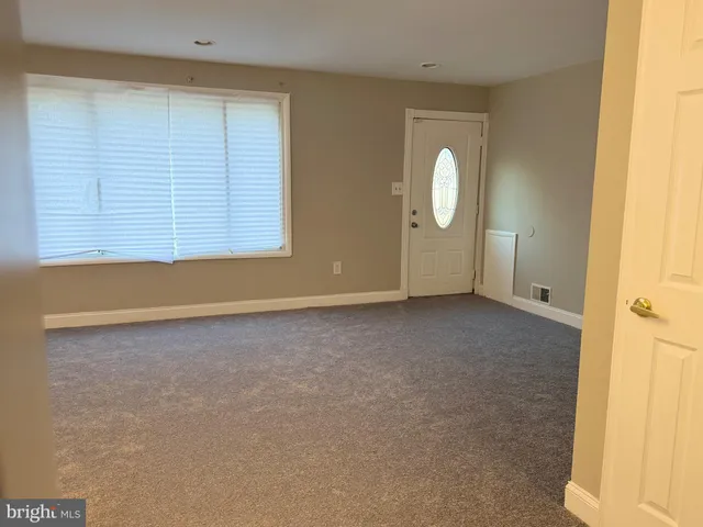 $390,000 | 7013 Whitney Avenue, District Heights, MD 20747