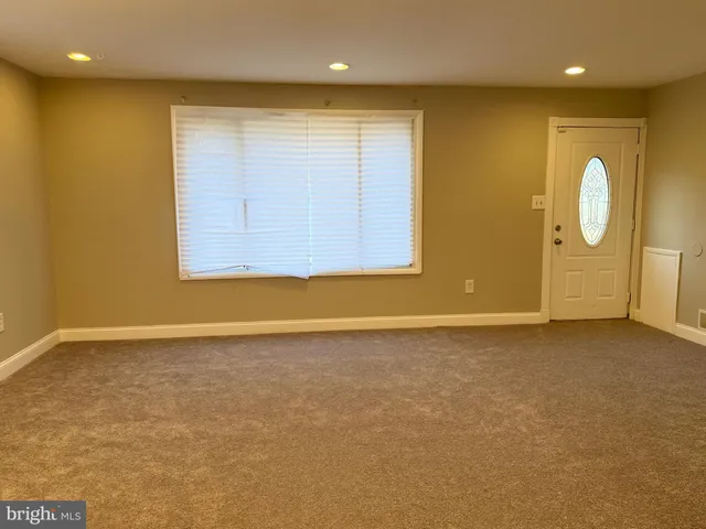 $390,000 | 7013 Whitney Avenue, District Heights, MD 20747