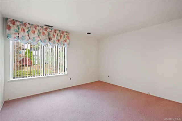 $1,950,000 | 147 Darters Lane, Manhasset, NY 11030