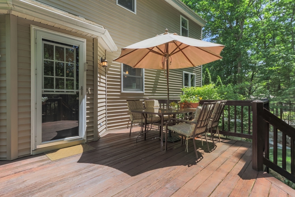 561 Old Dunstable Road Groton, MA 01450 - Photo 35 of 39