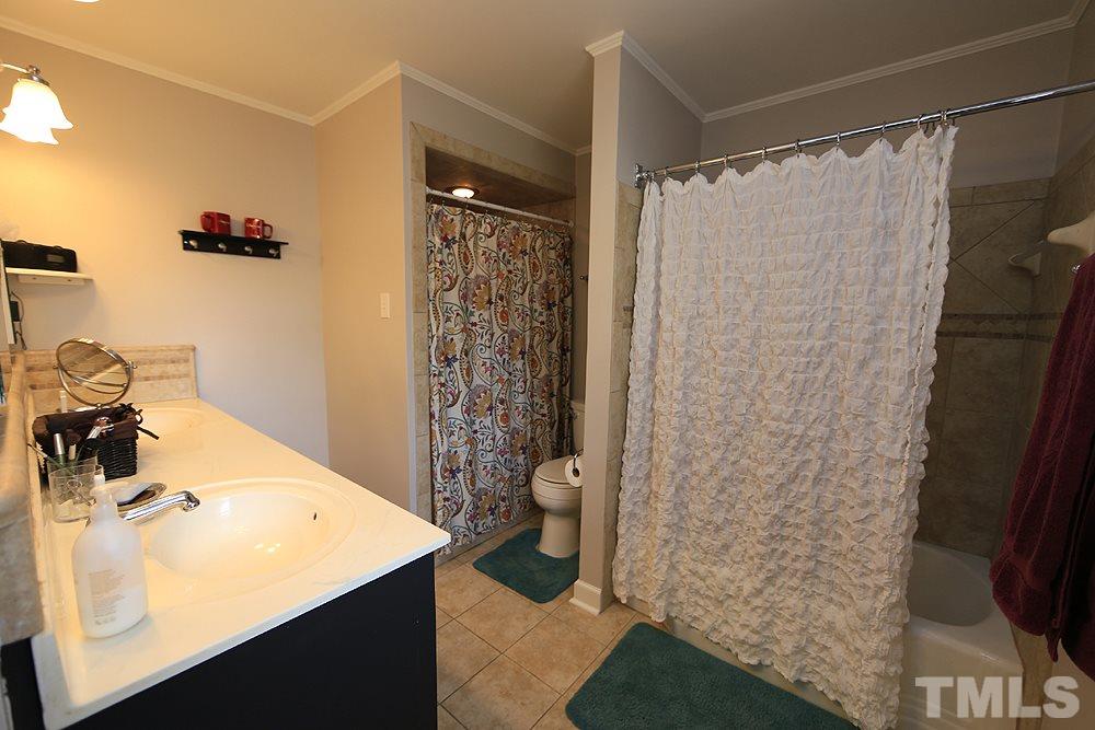 4805 Poland Place Raleigh, NC 27609 - Photo 14 of 22 Gallery Image 14