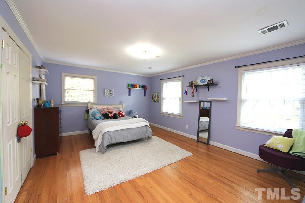 4805 Poland Place Raleigh, NC 27609 - Photo 15 of 22 Gallery Image 15
