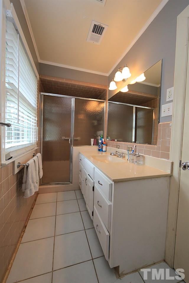 4805 Poland Place Raleigh, NC 27609 - Photo 16 of 22 Gallery Image 16