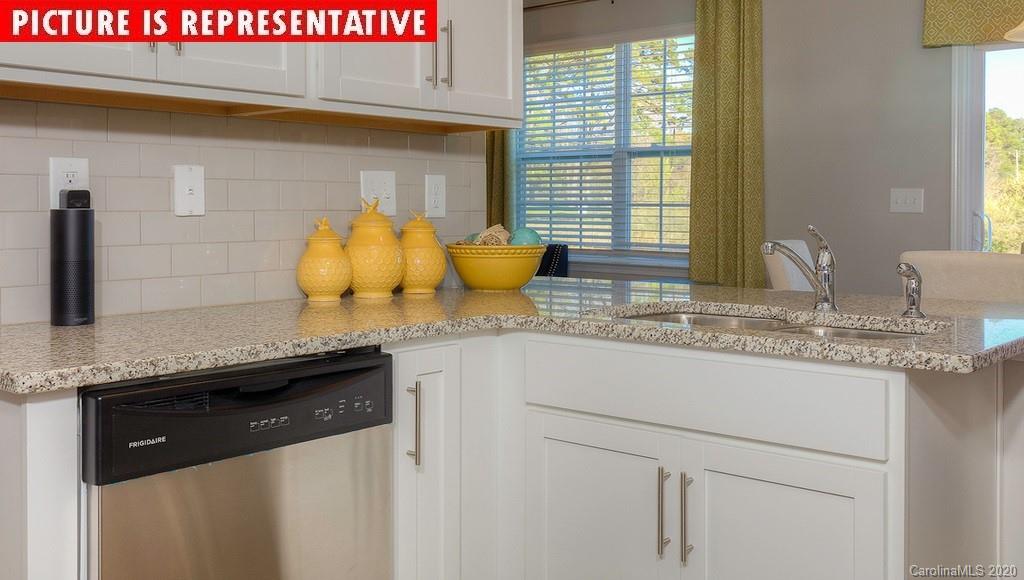 4913 Traynor Road Charlotte, NC 28216 - Photo 7 of 28 Gallery Image 7