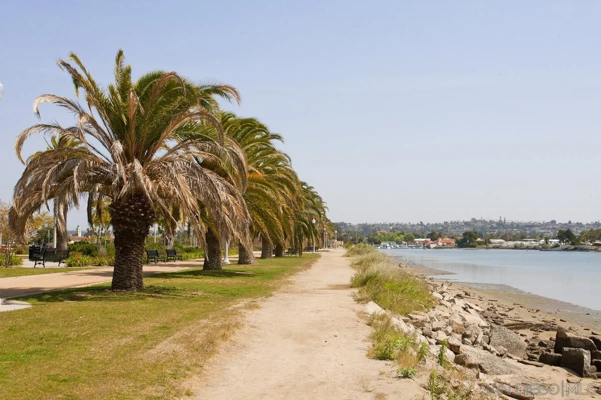 2842 Farragut Road, Unit 131 San Diego, CA 92106 - Photo 28 of 41 a view of ocean with a building