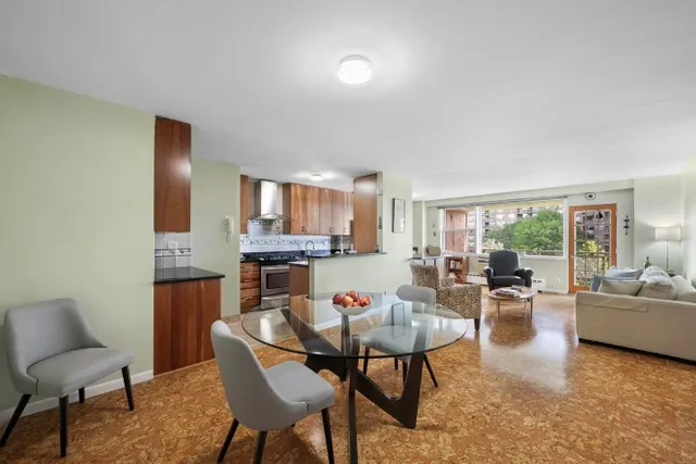 $450,000 | 5700 Arlington Avenue, Unit 6W | North Riverdale