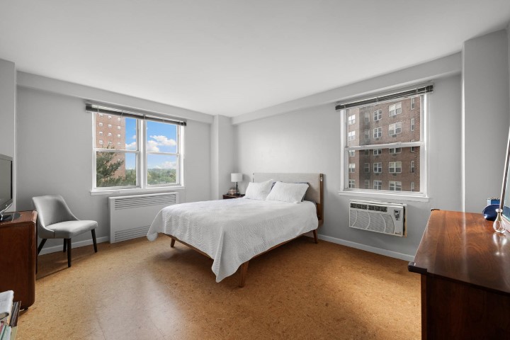 5700 Arlington Avenue, Unit 6W Bronx, NY 10471 - Photo 4 of 13