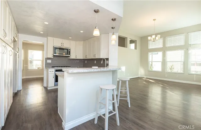 $5,500 | 29 Almeria, Irvine, CA 92614