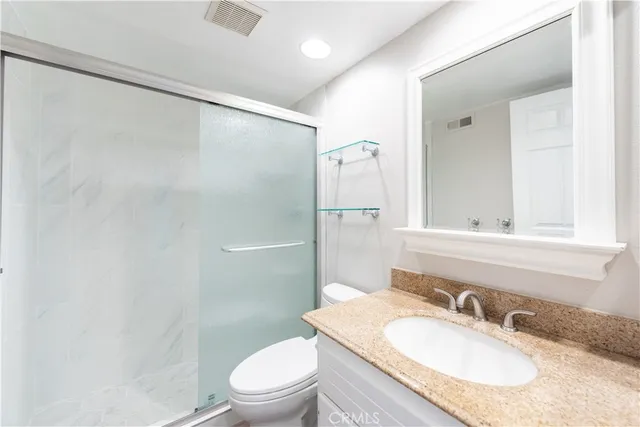 $5,500 | 29 Almeria, Irvine, CA 92614