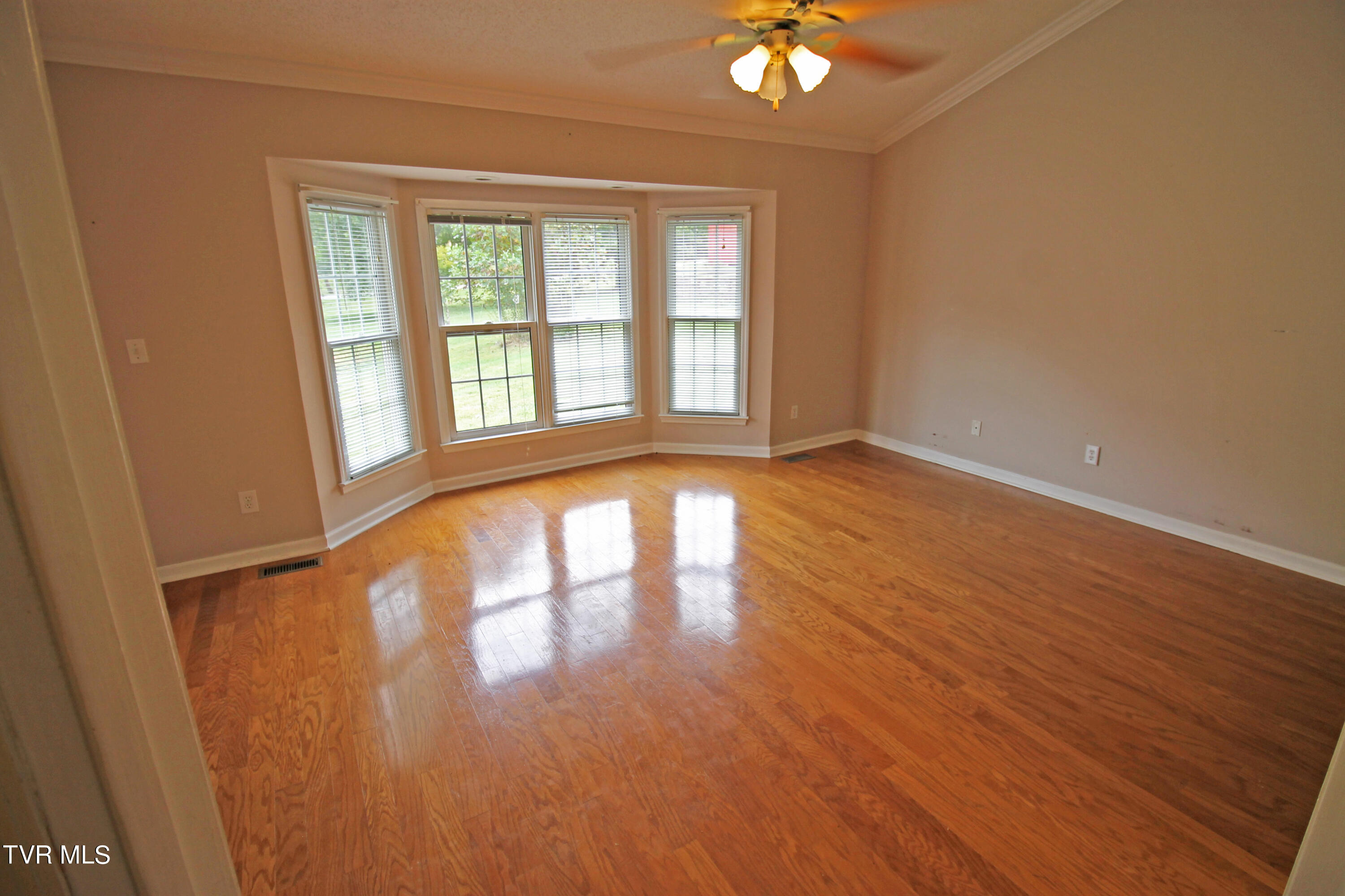 108 Sam Miller Road Erwin, TN 37650 - Photo 20 of 43 4 (6)