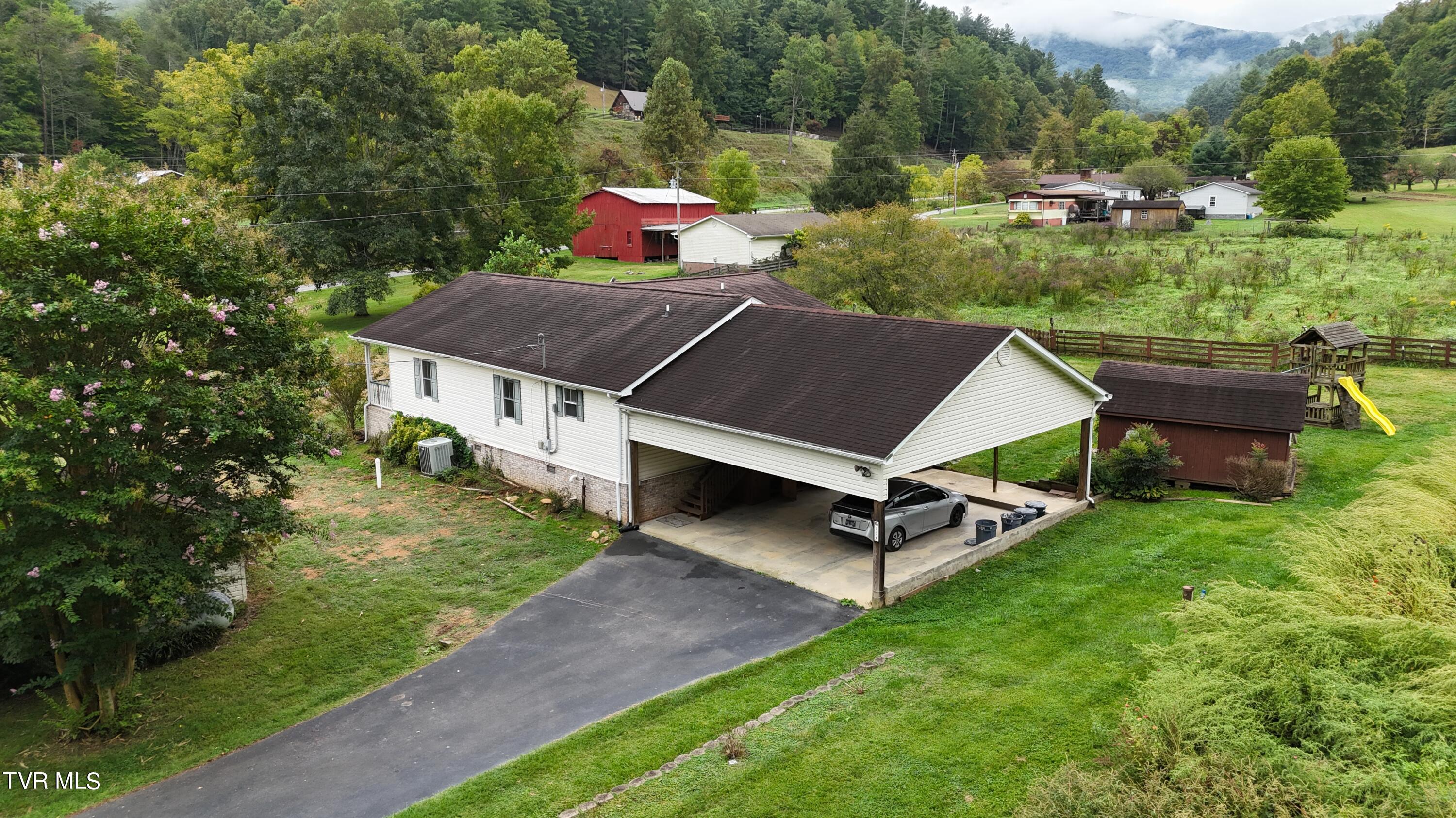 108 Sam Miller Road Erwin, TN 37650 - Photo 27 of 43 DJI_20240918102645_0004_D