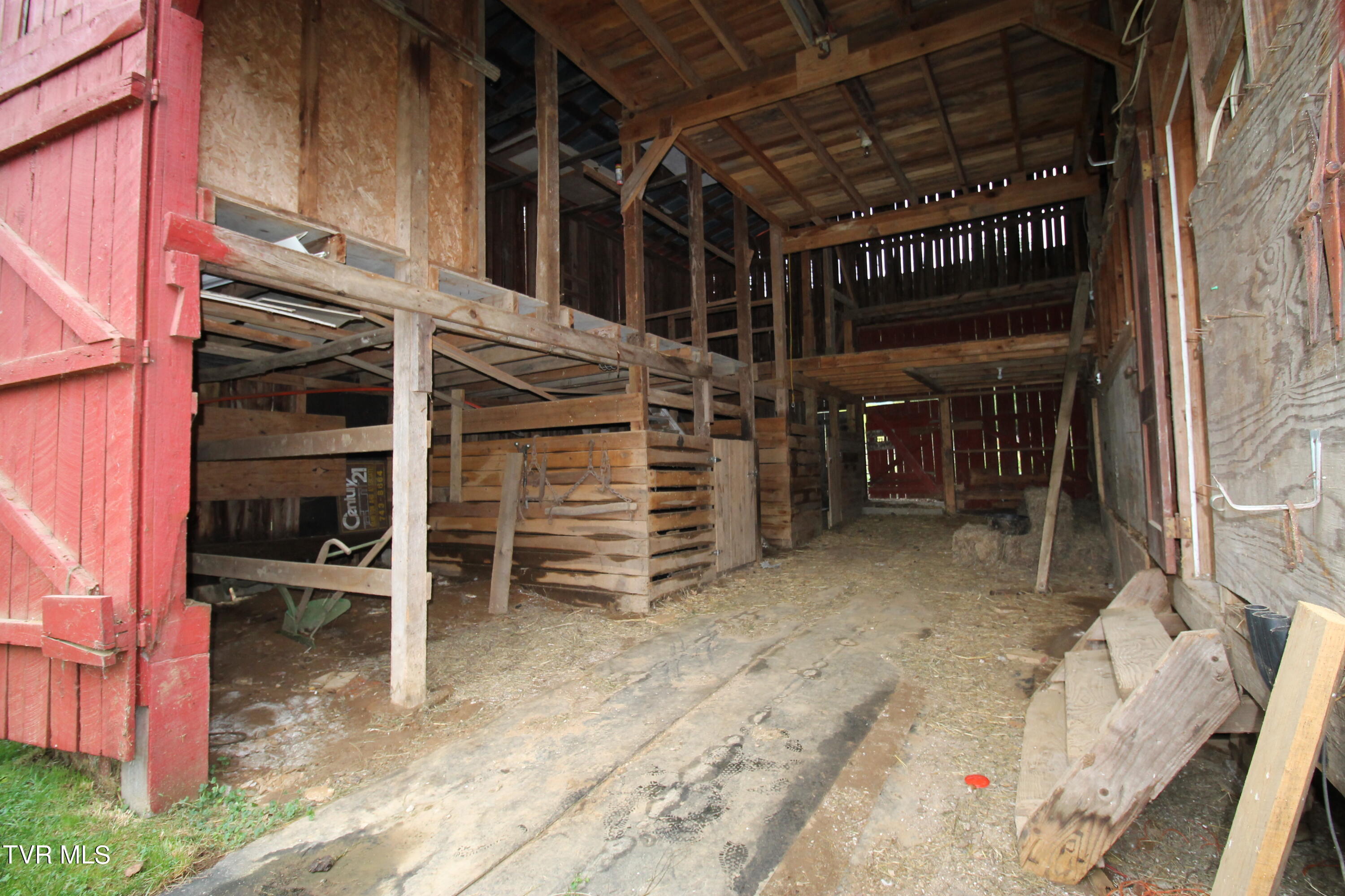 108 Sam Miller Road Erwin, TN 37650 - Photo 33 of 43 8 (4)