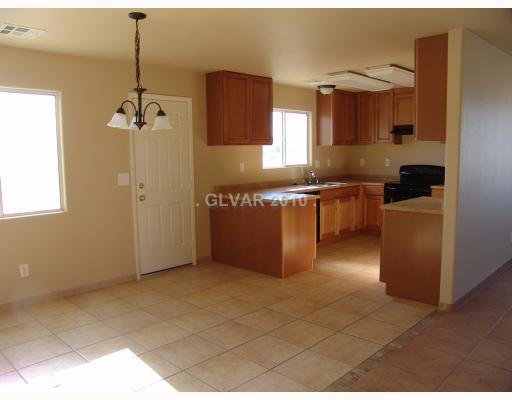 1041 Warehouse Road Pahrump, NV 89048 - Photo 6 of 17 Dining Room.