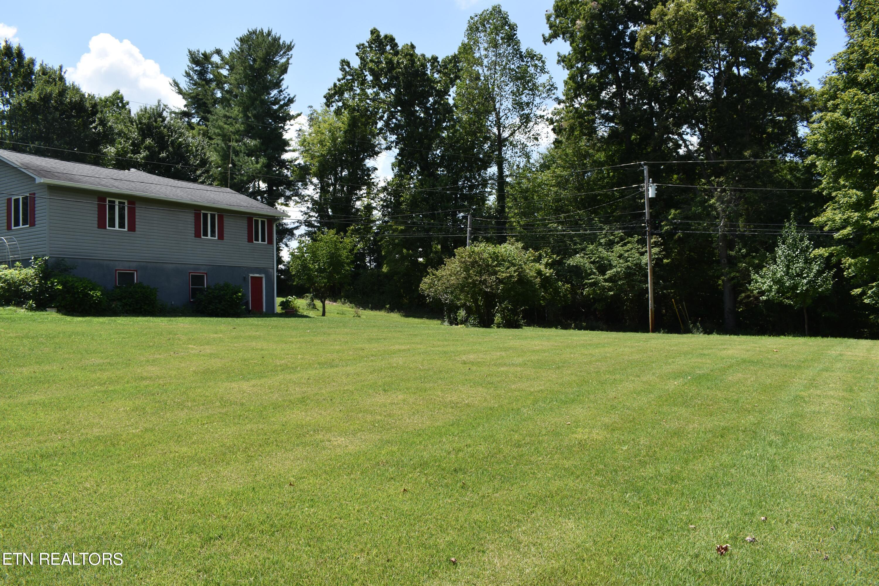 530 Meadows Road Sparta, TN 38583 - Photo 3 of 19 17