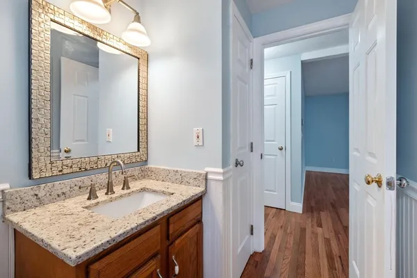$3,600 | 29 Lamplighter Lane, North Chelmsford, MA 01863