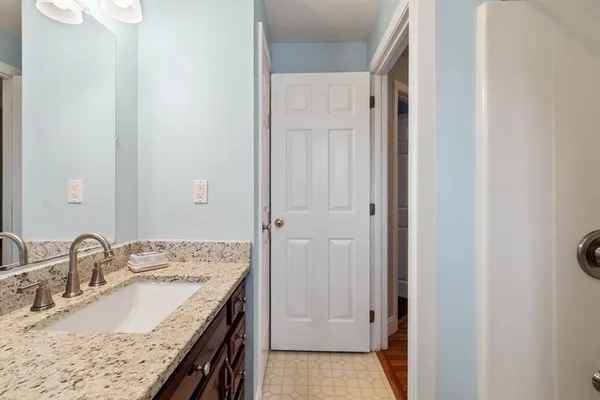 $3,600 | 29 Lamplighter Lane, North Chelmsford, MA 01863